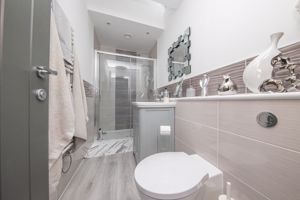 THE HAWTHORNS- click for photo gallery